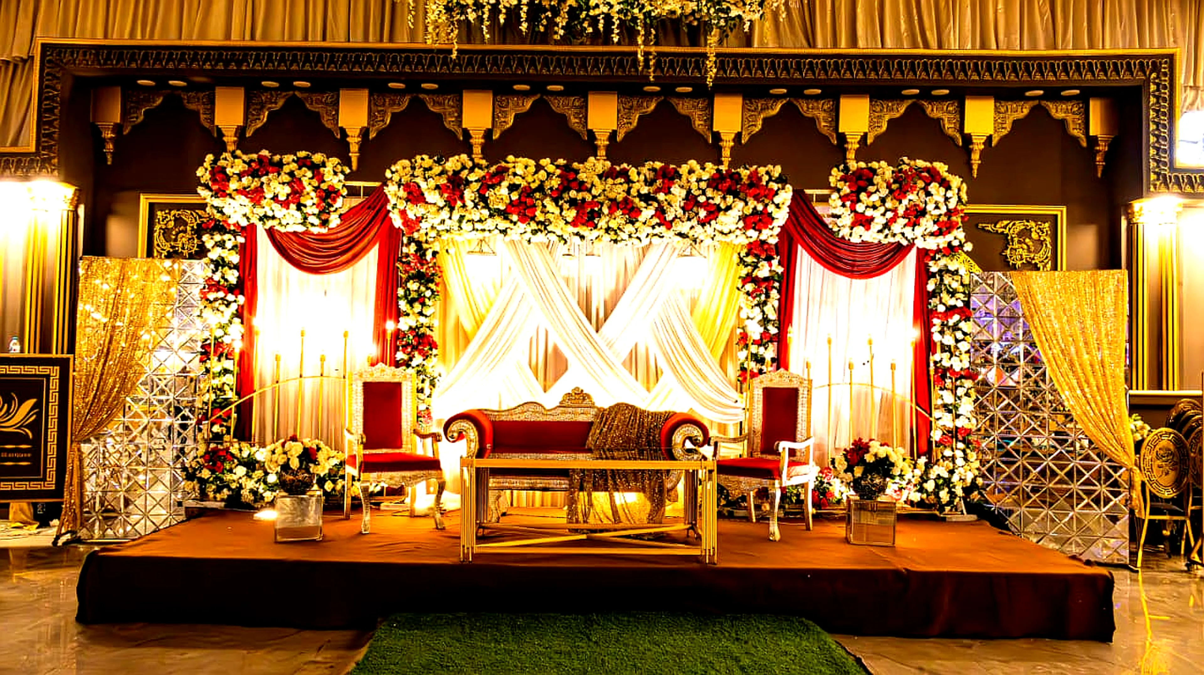 Luxury wedding decor